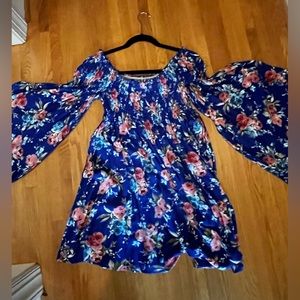 Bell sleeve floral dress